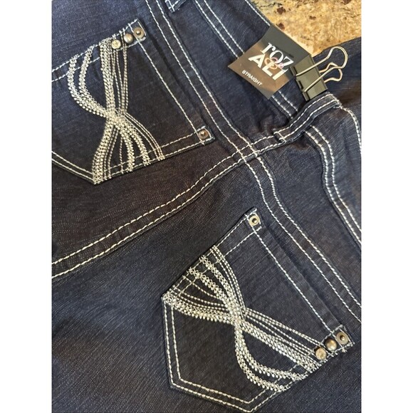 Roz & Ali Jeans Distressed Mid Rise Blue Womens Size 14 NWT - Picture 7 of 8